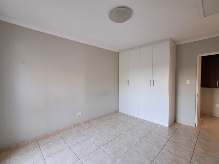 To Let 2 Bedroom Property for Rent in Burgundy Estate Western Cape